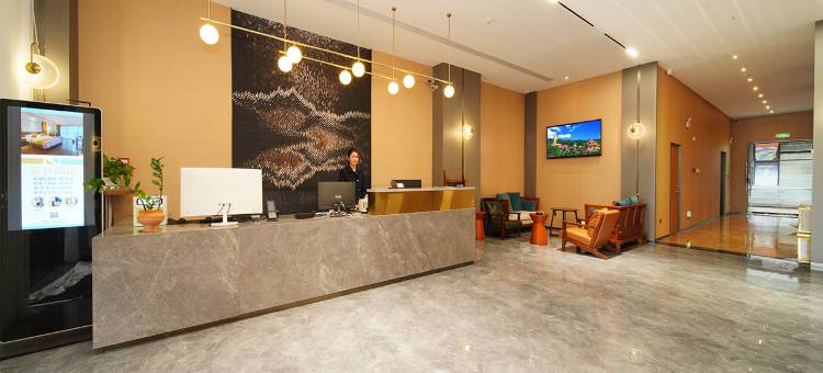 西双版纳泰谷国际酒店(泼水广场店)图片