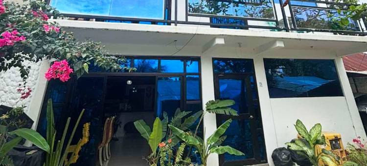 普埃尔托加莱拉白沙滩思瑞弗斯家园酒店(Thrivers Hometel White Beach Puerto Galera)图片