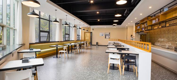 昆明龙泉大酒店(火车北站地铁站同德广场店)图片