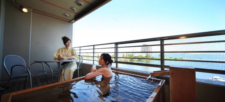 雄琴温泉 琵琶湖绿水亭温泉酒店(Biwako Ryokusuitei)图片