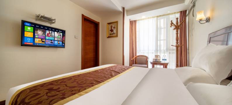 云泰商务酒店(昆明新螺蛳湾国际商贸城店)图片