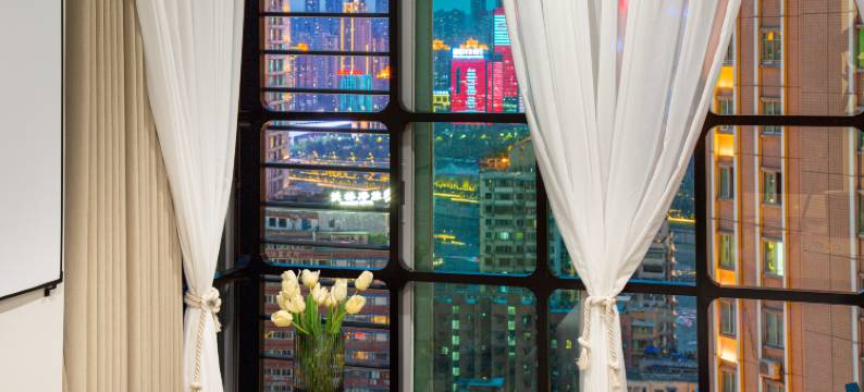 梵调美宿(重庆解放碑步行街店)图片