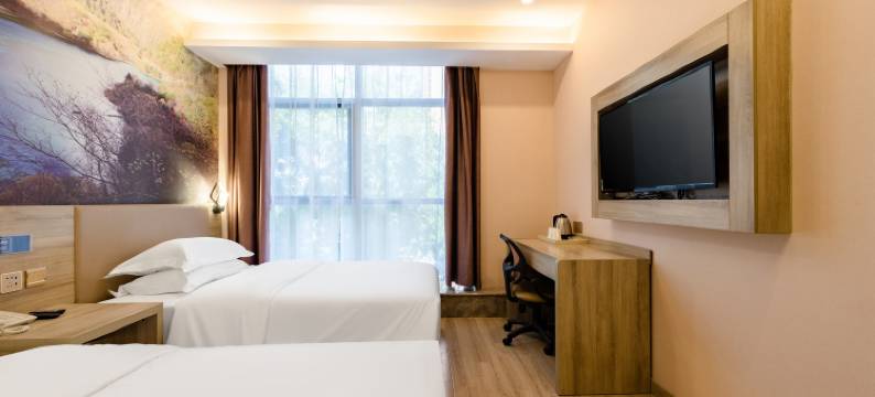 柏纳酒店(西安理工大学曲江校区地铁站店)图片