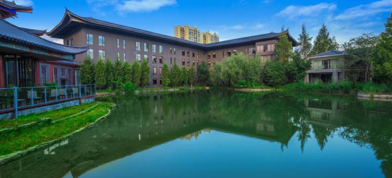 罗平云之梦酒店图片