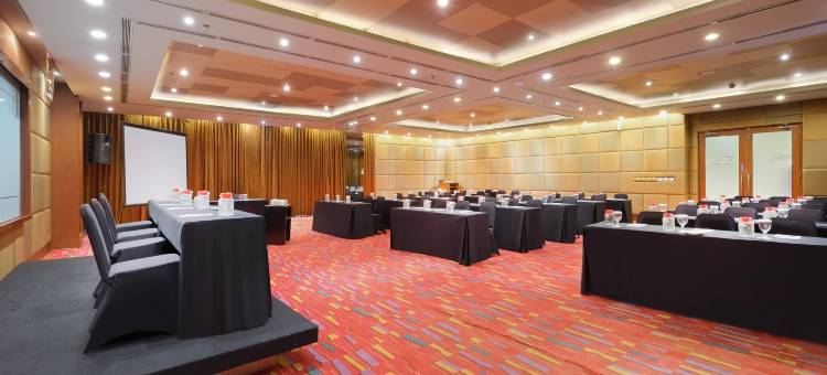 新邦利马 - 三宝珑奎斯特酒店 - 阿斯顿酒店(Quest Hotel Simpang Lima - Semarang by Aston)图片