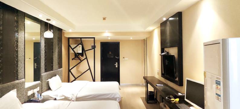 维克城市艺术酒店(新乡万达广场河师大店)图片