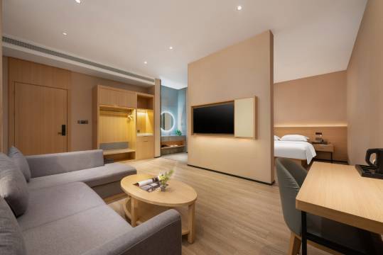 亚树酒店(滕州火车站真爱商城店)