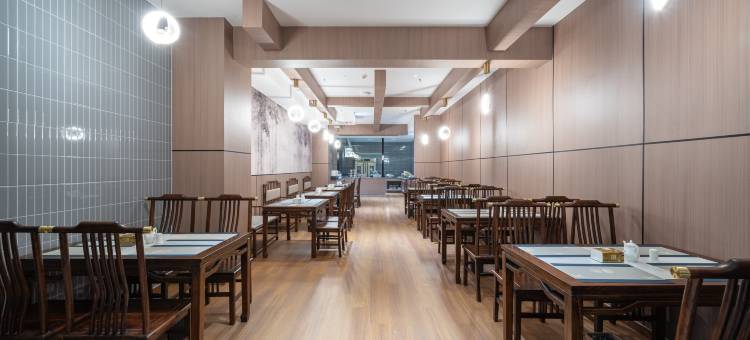 艺龙海雅酒店(西安交通大学雁翔路北口地铁站店)图片