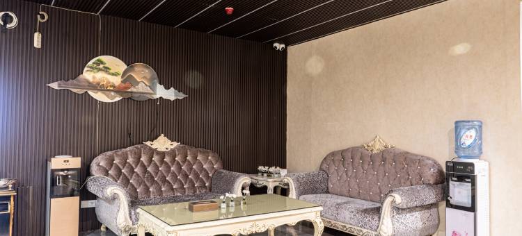 鸿升三鼎酒店(吉首火车站店)图片