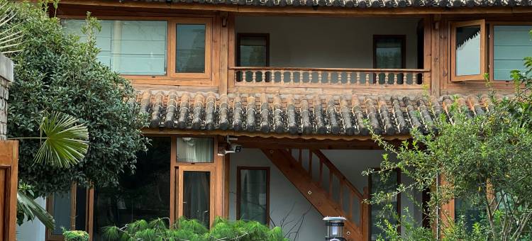 丽江得闲民宿(三义国际机场店)图片