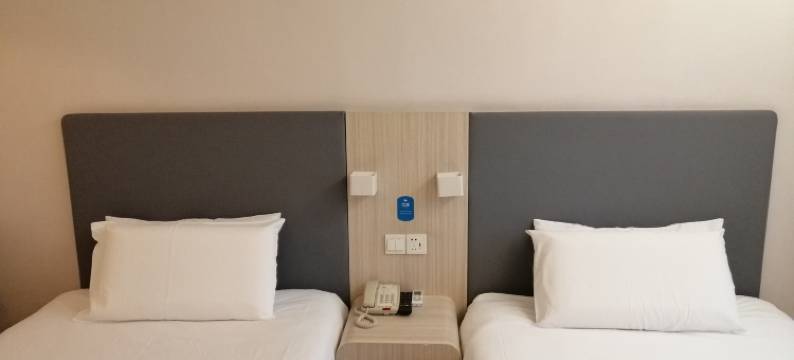 仅庭酒店(平阴汽车总站店)图片