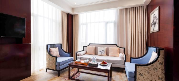 鹤壁中凯铂爵酒店(市政府高铁东站店)图片