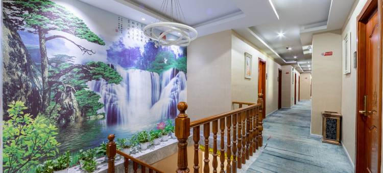 耀顺假日酒店(上海乐秀路地铁站店)图片