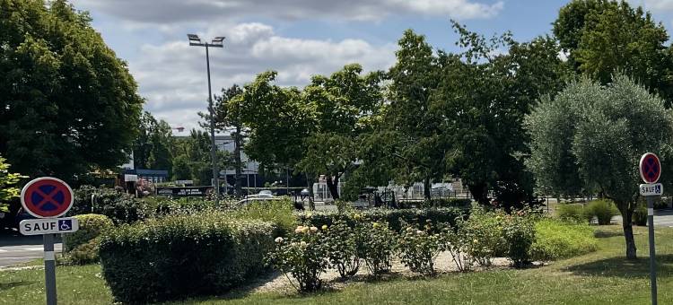 Campanile NATURE – Bordeaux Lac图片