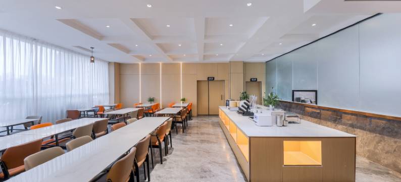 曼丹酒店(西昌月亮湖湿地公园店)图片