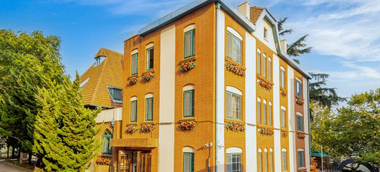 沃德·欧墅酒店(青岛栈桥信号山地铁站店)图片