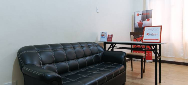 红多兹@经典八打雁泛东方酒店(RedDoorz @ Classique Pan Oriental Hotel and Resort Batangas)图片
