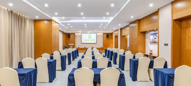 宜必思·尚品酒店(果洛玛沁店)图片