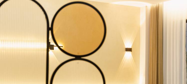 花间栖城市轻奢智能美宿(方特东方神画店)图片