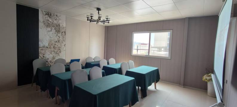 北泰假日酒店(汉中高铁站店)图片