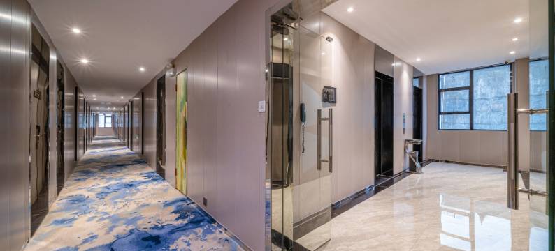 青悦酒店(青秀万达东葛路地铁站店)图片