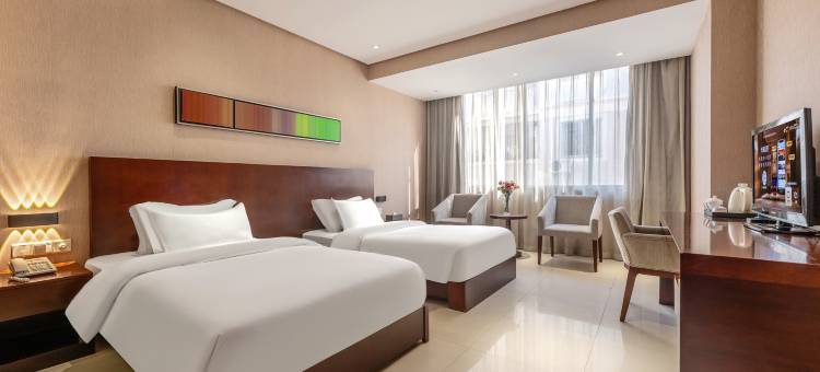 名典商旅酒店(肇庆七星岩牌坊广场店)图片