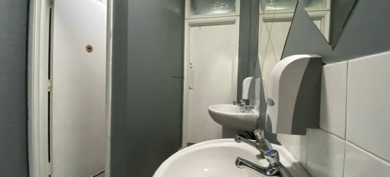 伊丽莎白女王旅馆(Queen Elizabeth Hostel)图片