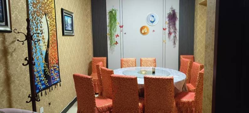 锦一宸商务酒店图片