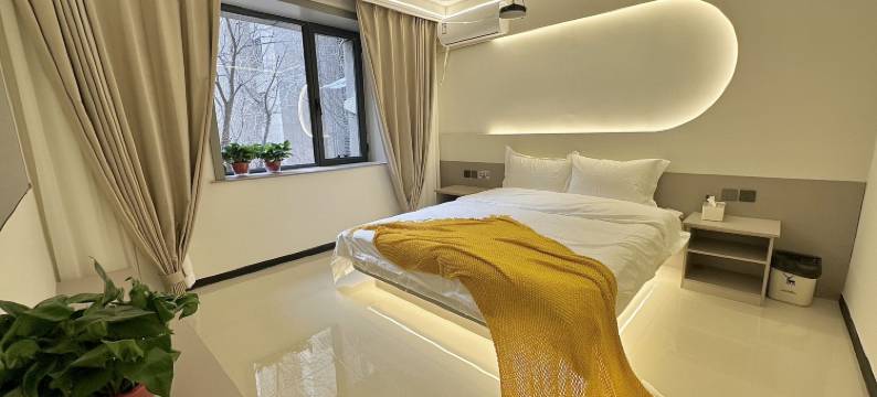 朝暮·ins设计轻奢美宿(呼和浩特站海亮广场店)图片