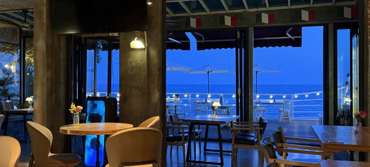 三亚十步海岸海景民宿(SANTA LUCIA店)图片