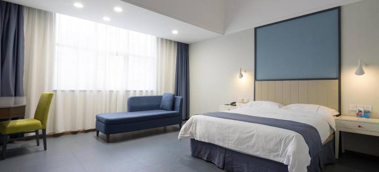 艺龙安云酒店(深圳元芬龙胜地铁站店)图片