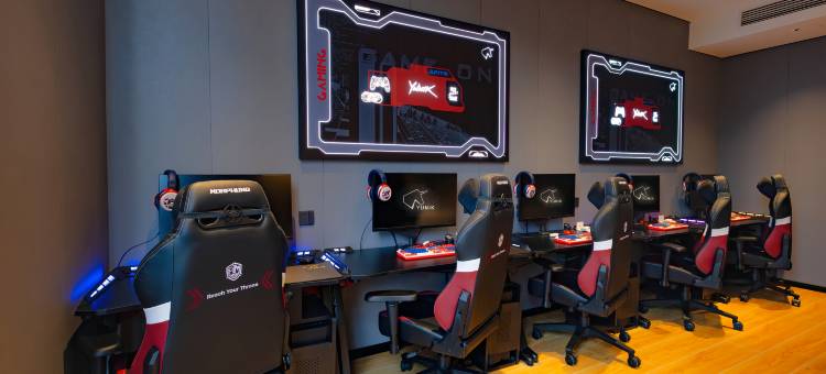 YUNIK电竞酒店(上海九院斜土东路店)图片