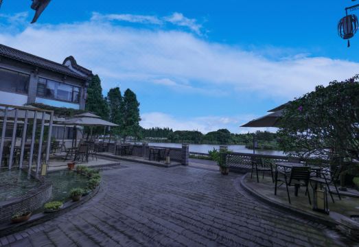 Yijian Guesthouse(Yunnan Nationalities Village) Hotel Overview