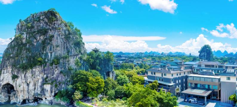伏波江景.漓江边的度假酒店(桂林两江四湖象鼻山景区店)图片