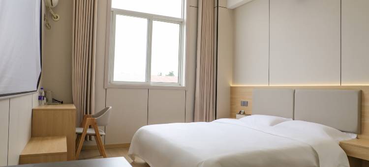 埃菲尔精品酒店(石家庄河北经贸大学店)图片