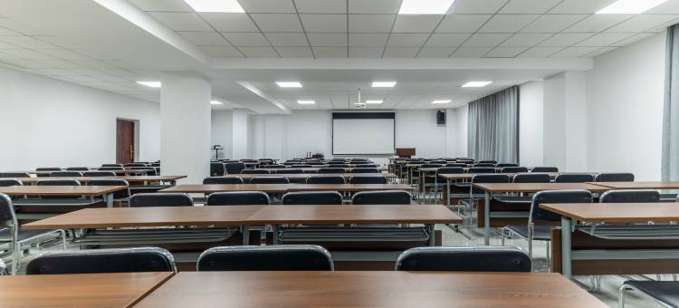 艺龙瑞云酒店(唐山曹妃甸区兴海名都广场店)图片