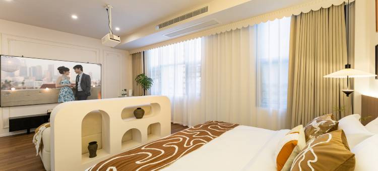 这里•HERE主题设计民宿(安顺学院南马广场店)图片