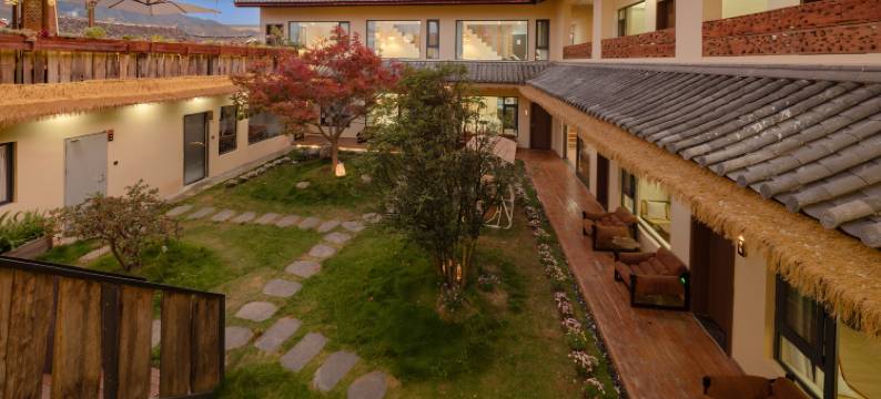 枫晚·好时节Good Times恰逢雪山·观景美宿(白沙古镇店)图片