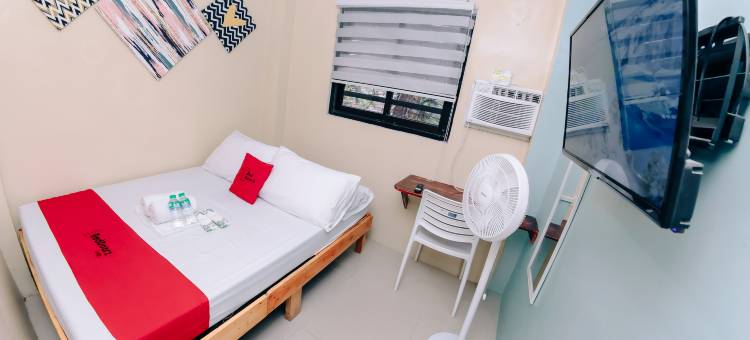 RedDoorz near Mariners Legazpi图片