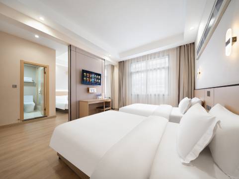 富屿酒店(大足汽车站南山石刻店)