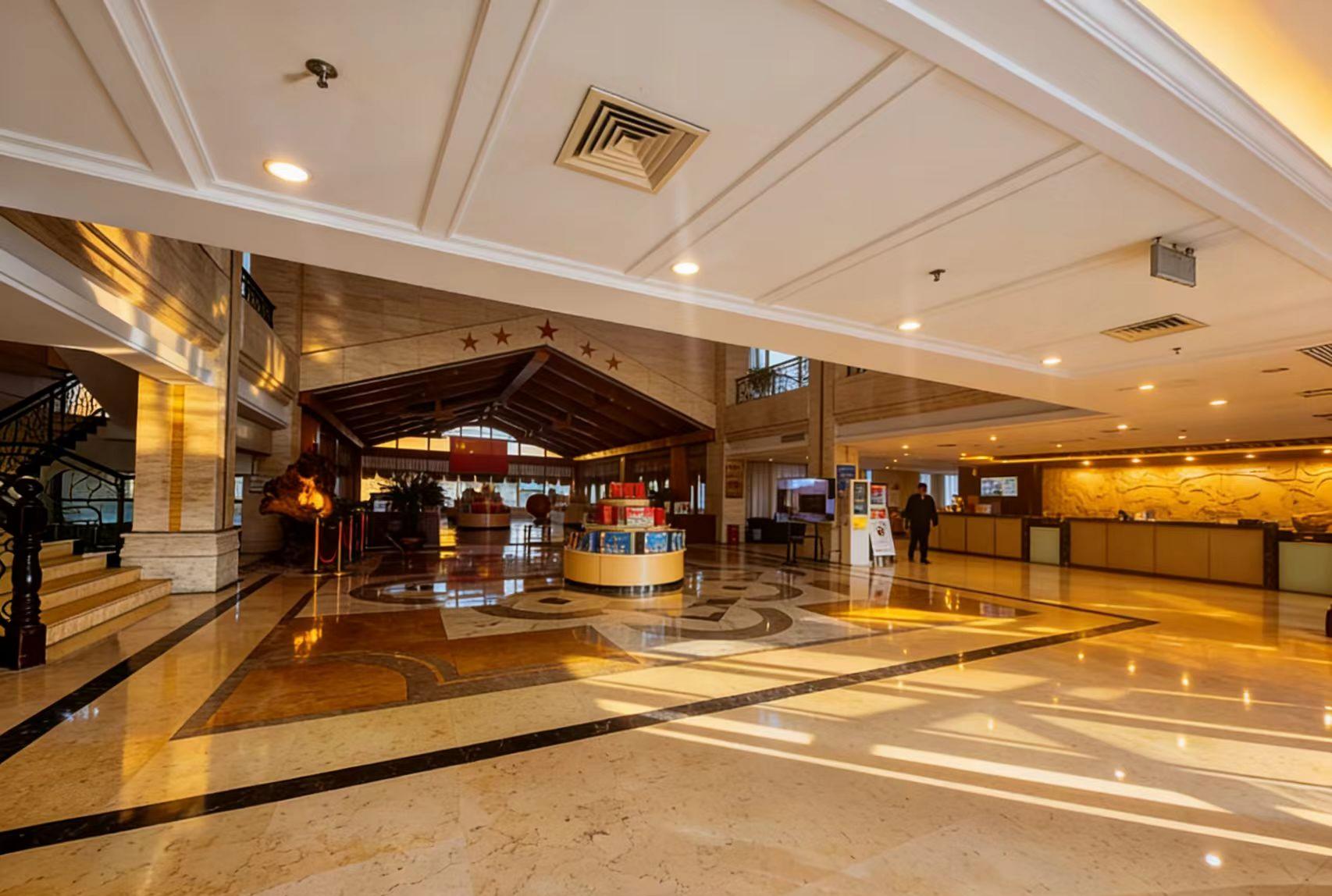 Dong Yuan International Hotel Over view