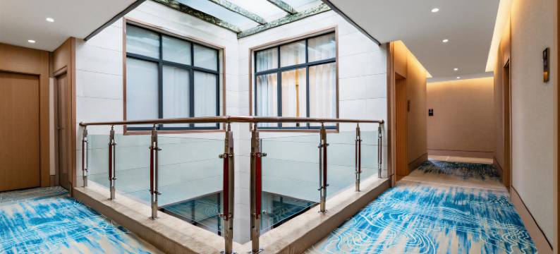 山禾里酒店(昭通威信环城西路店)图片