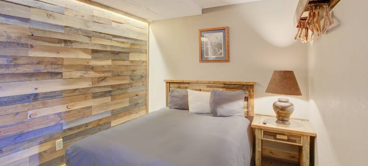 贝尔艾尔汽车旅馆 - 钱伯林靠近密苏里河 I 90(Bel Aire Motel Chamberlain Near Missouri River I 90)图片