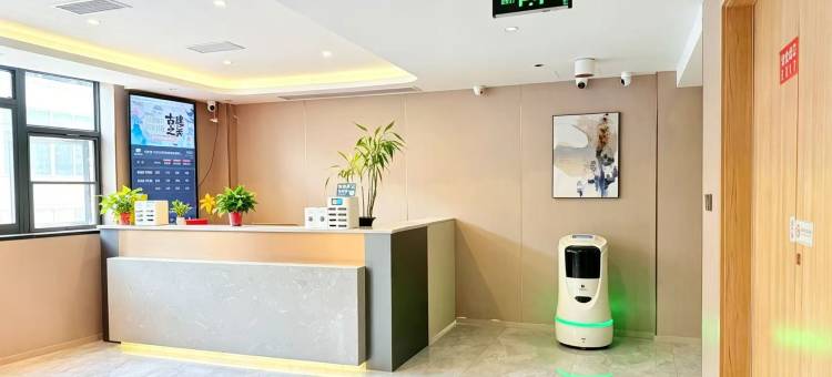 如家睿柏·云酒店(巴中南江县西佛山店)图片