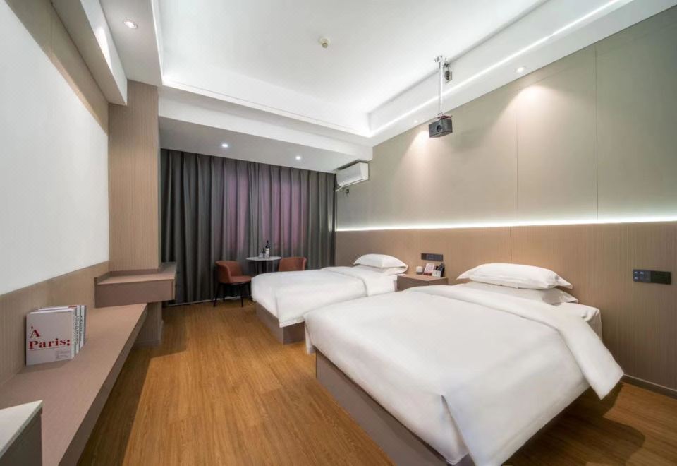 Lueyang Dongxiang Grand Hotel Hotel Overview