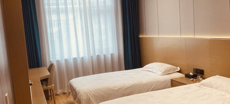 康县怡周轻居酒店图片