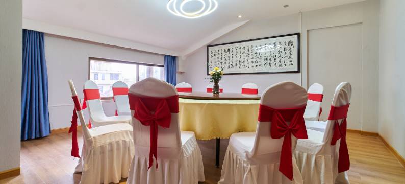 悦芙轻奢酒店(世界之窗土桥地铁站店)图片