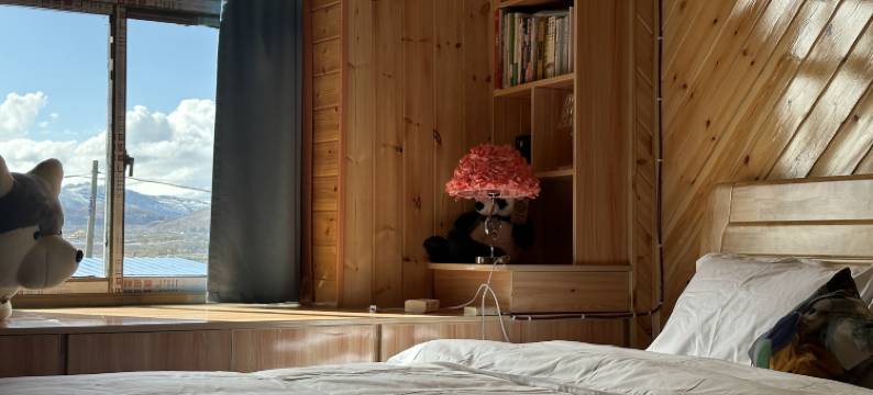 道孚雪山民宿图片