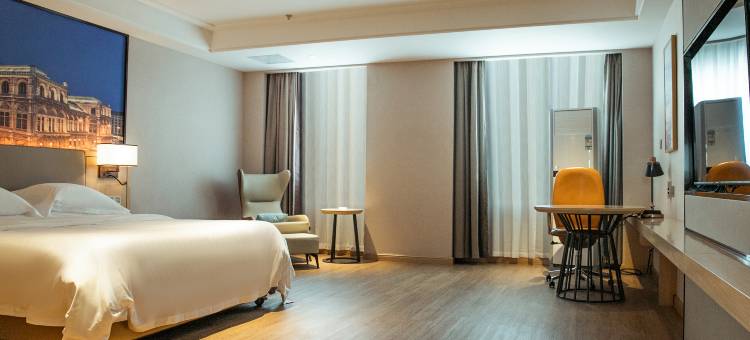 维也纳酒店(溧阳市政府八佰伴店)图片