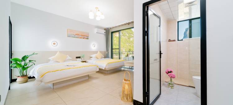 遇漓山宿(遇龙河印象刘三姐店)图片